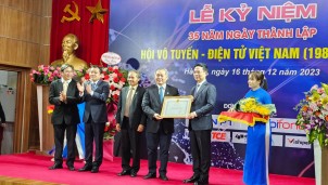 35th anniversary establishment The radio and electronic association of Vietnam - REV (1988-2023) 35th anniversary establishment The radio and electronic association of Vietnam - REV (1988-2023)