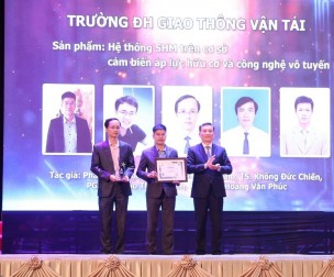 Vietnam’s Scientific and Technological Electronics and Telecommunications Product Award - REV Award 2021
